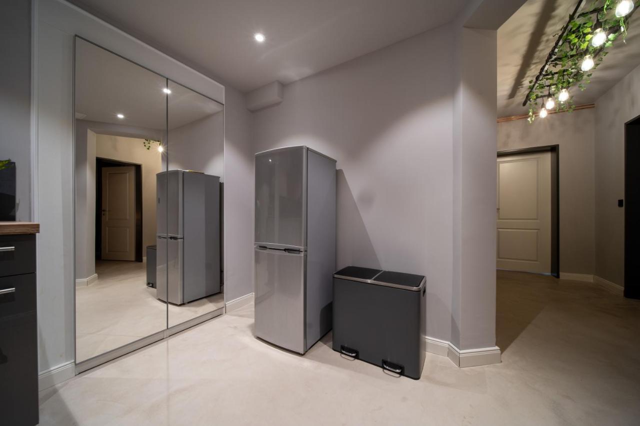 La Bodega - Designer Apartment An Der Alster Hamburgo Exterior foto