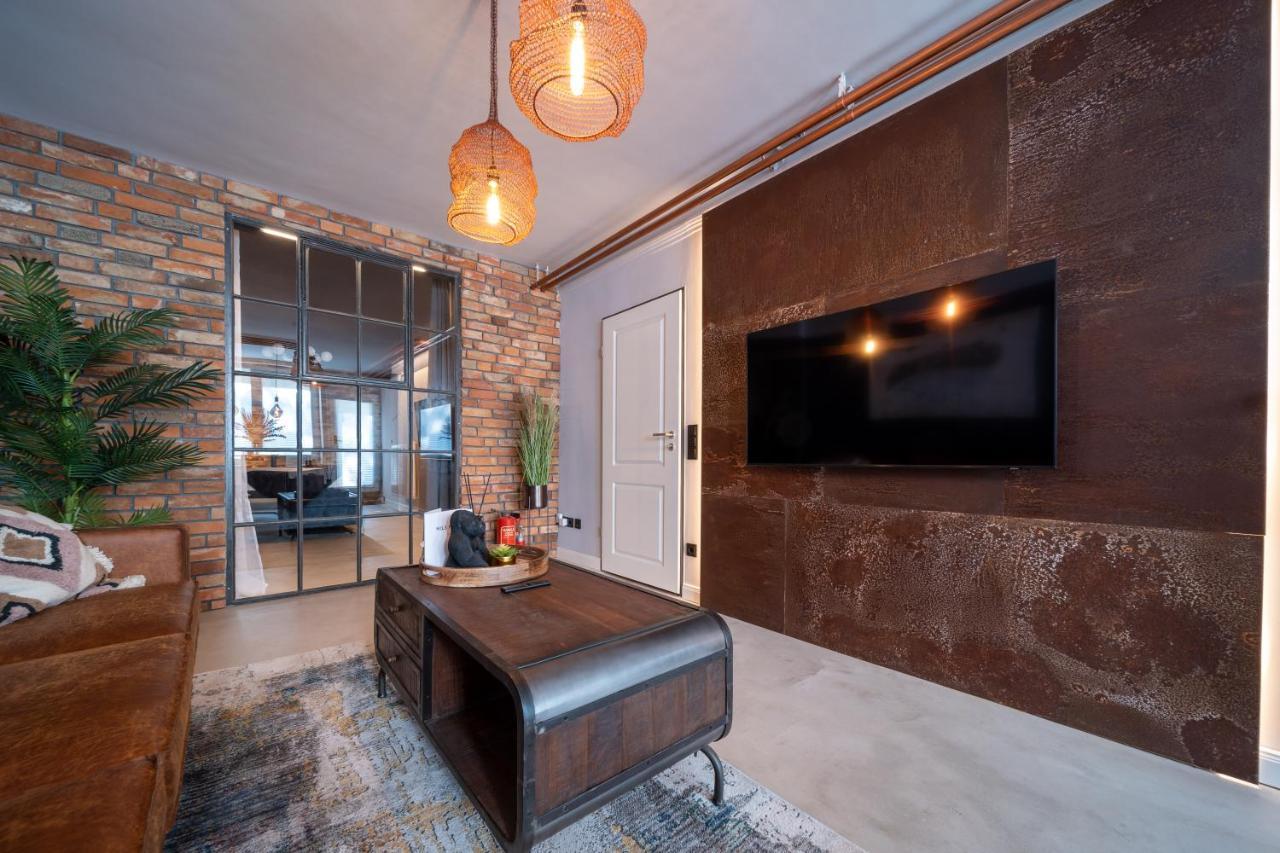 La Bodega - Designer Apartment An Der Alster Hamburgo Exterior foto
